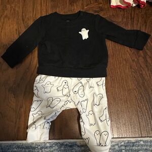Cat & Jack Black and White Ghost Baby Outfit - 3-6mo
